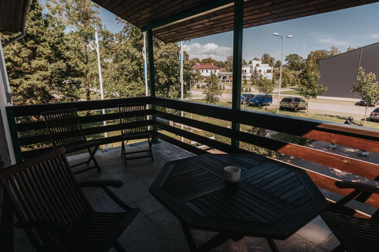 Staadioni Hotel Курессааре Экстерьер фото