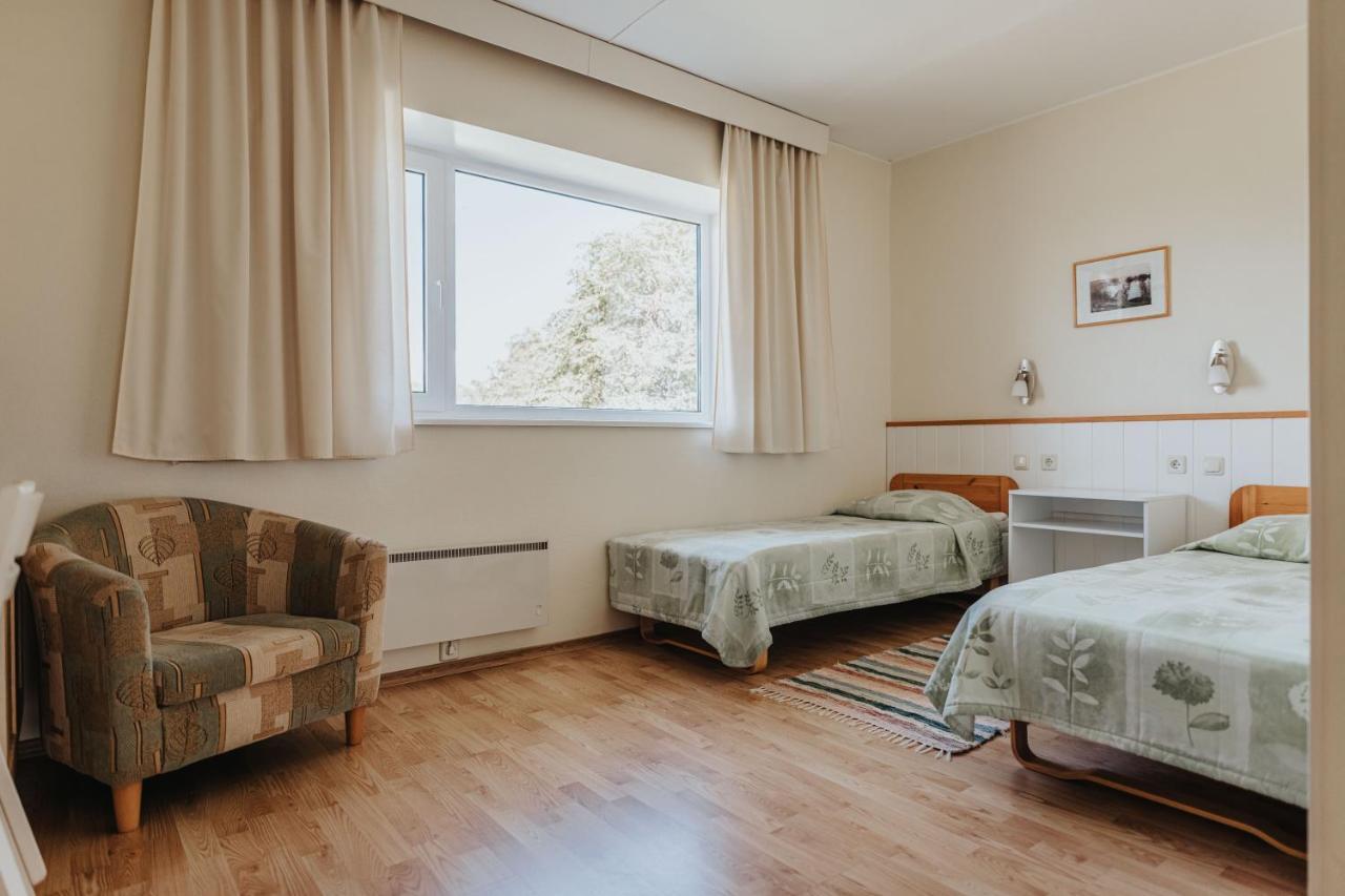 Staadioni Hotel Курессааре Экстерьер фото