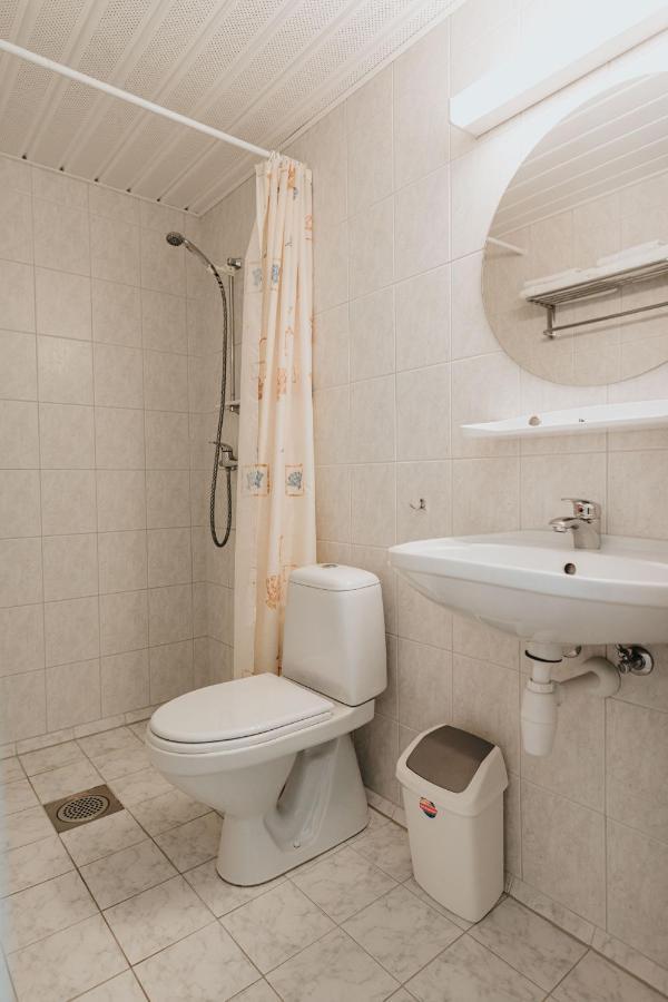Staadioni Hotel Курессааре Экстерьер фото
