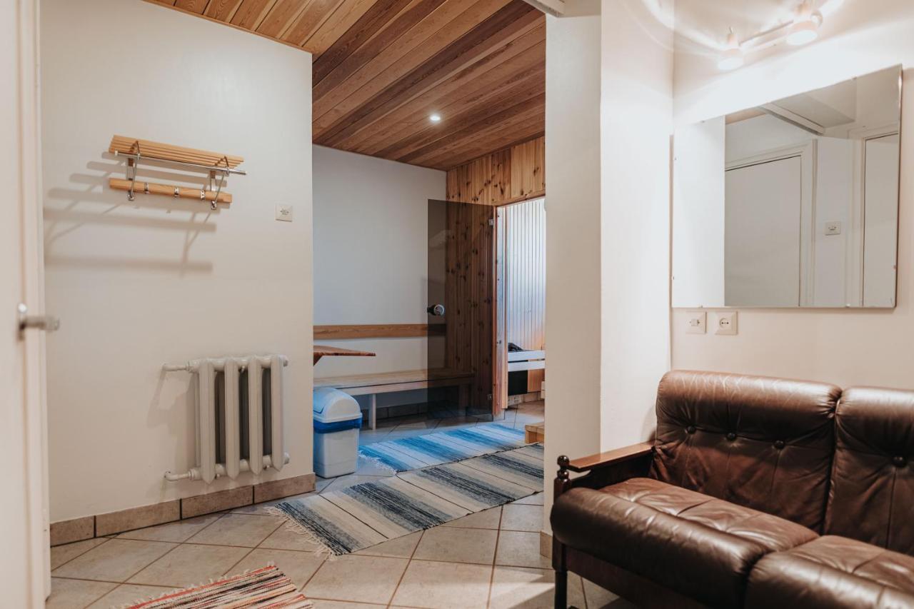 Staadioni Hotel Курессааре Экстерьер фото