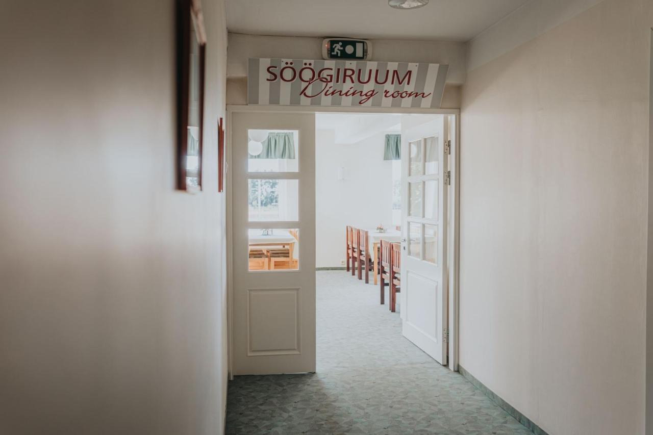 Staadioni Hotel Курессааре Экстерьер фото
