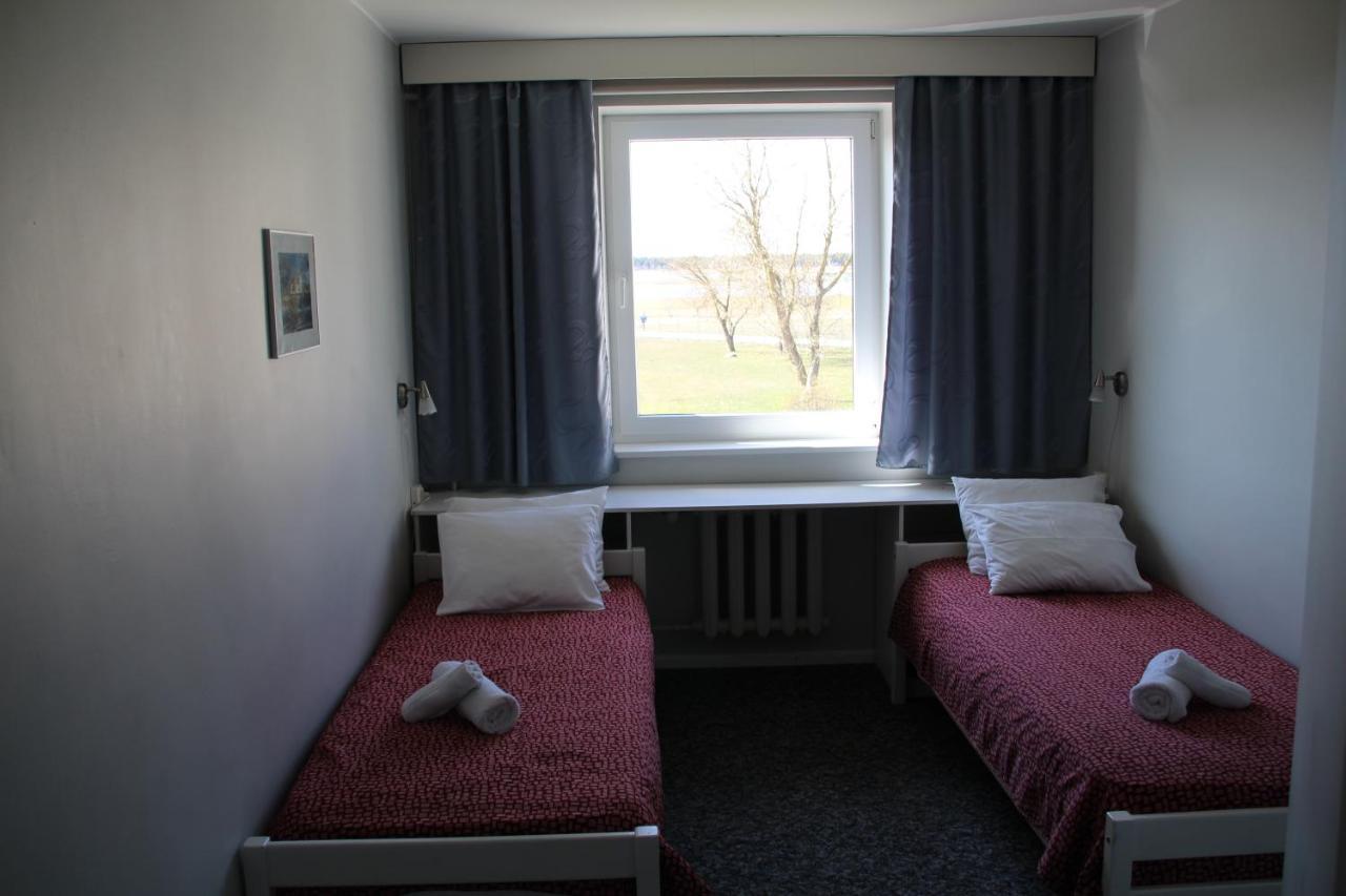 Staadioni Hotel Курессааре Экстерьер фото